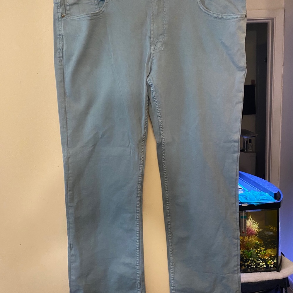 TWO PAIRS MENS STYLISH JEANS - Picture 4 of 6